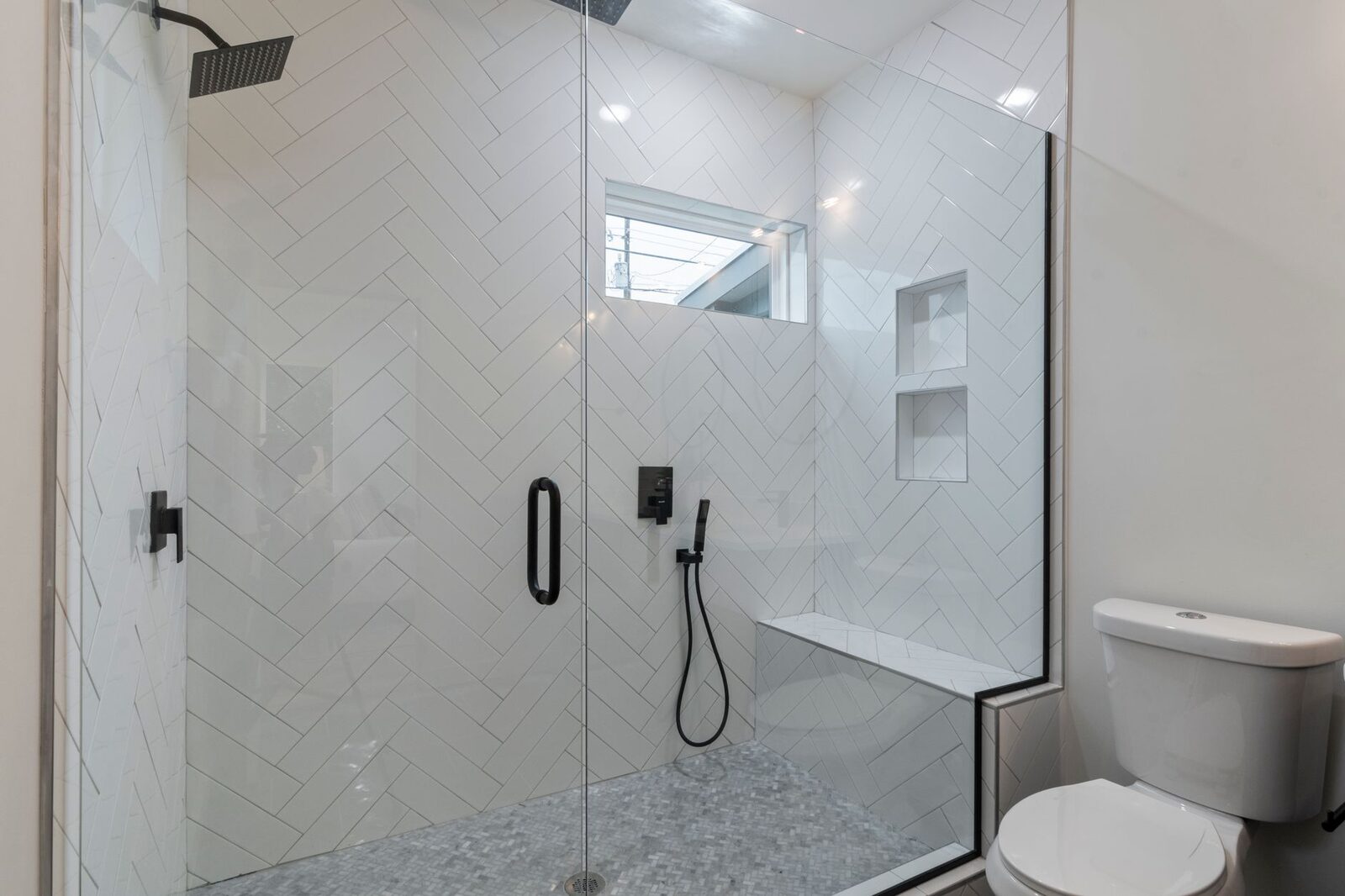 Bathrooms inspiration photo 21