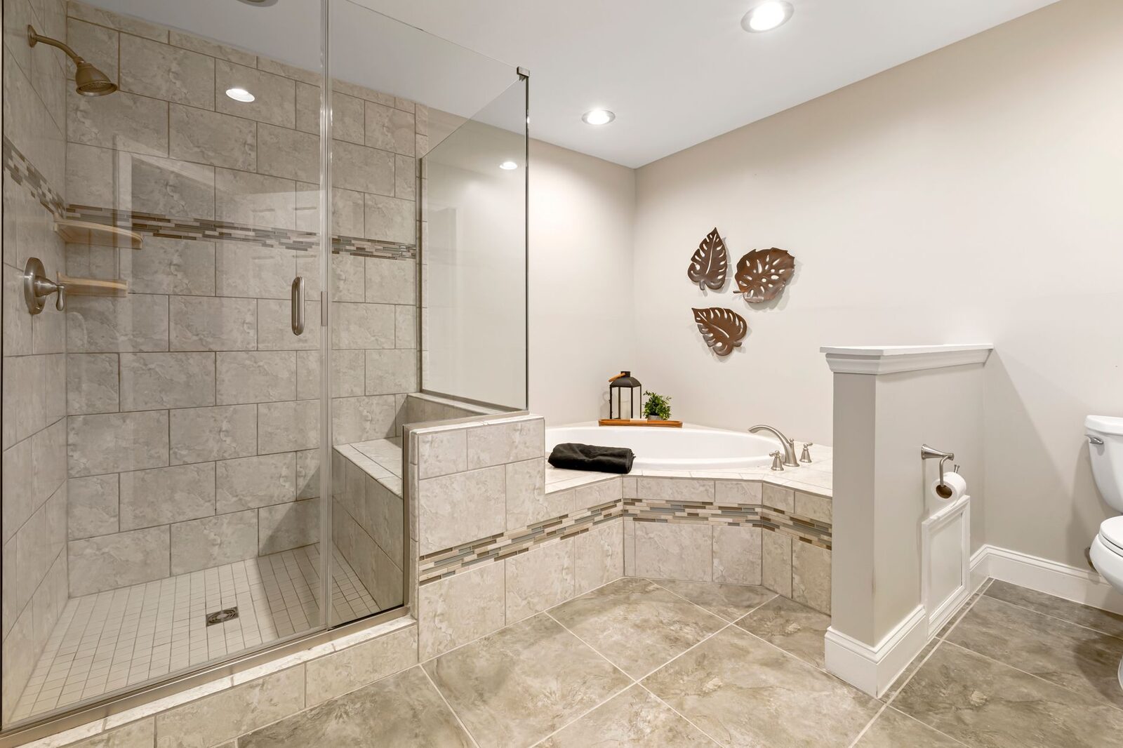 Bathrooms inspiration photo 24