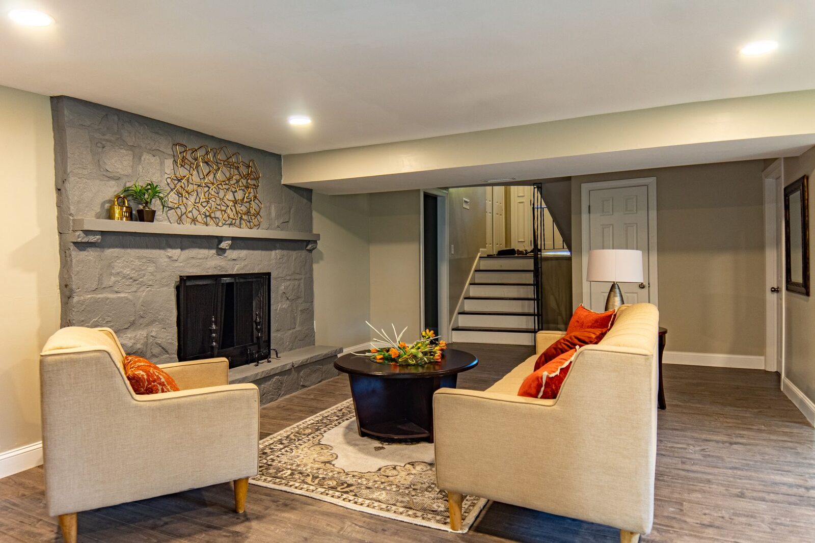 Basements inspiration photo 34