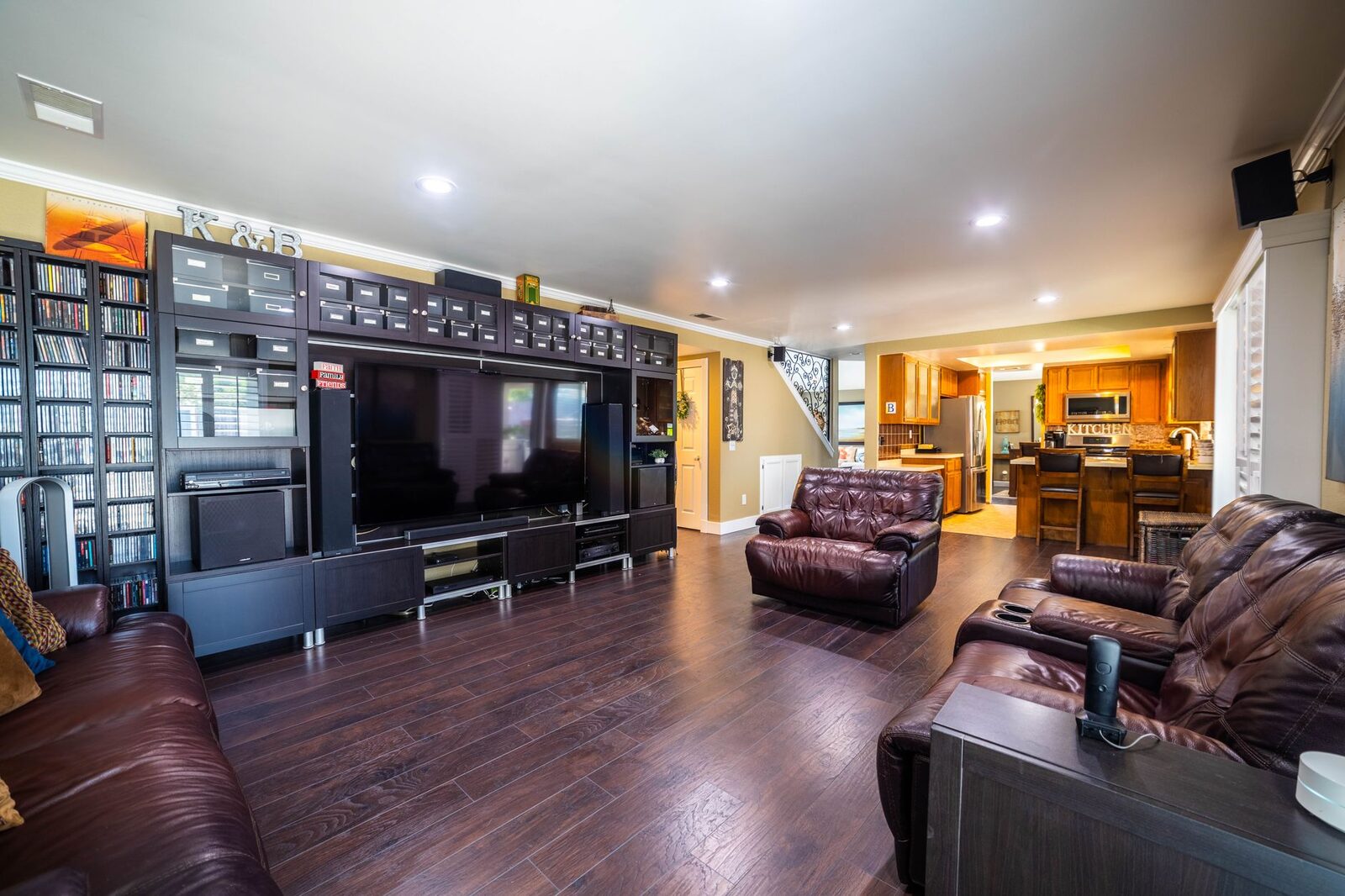 Basements inspiration photo 35